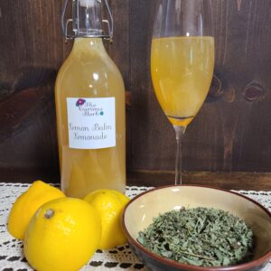 Lemon balm lemonade